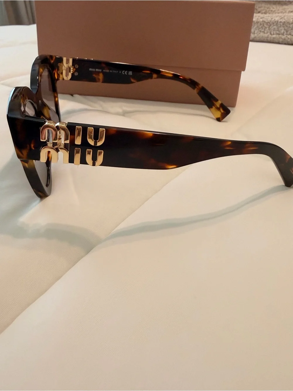 Miu Miu Tortoiseshell Oversized Cat-Eye Sunglasses with Brown Lenses